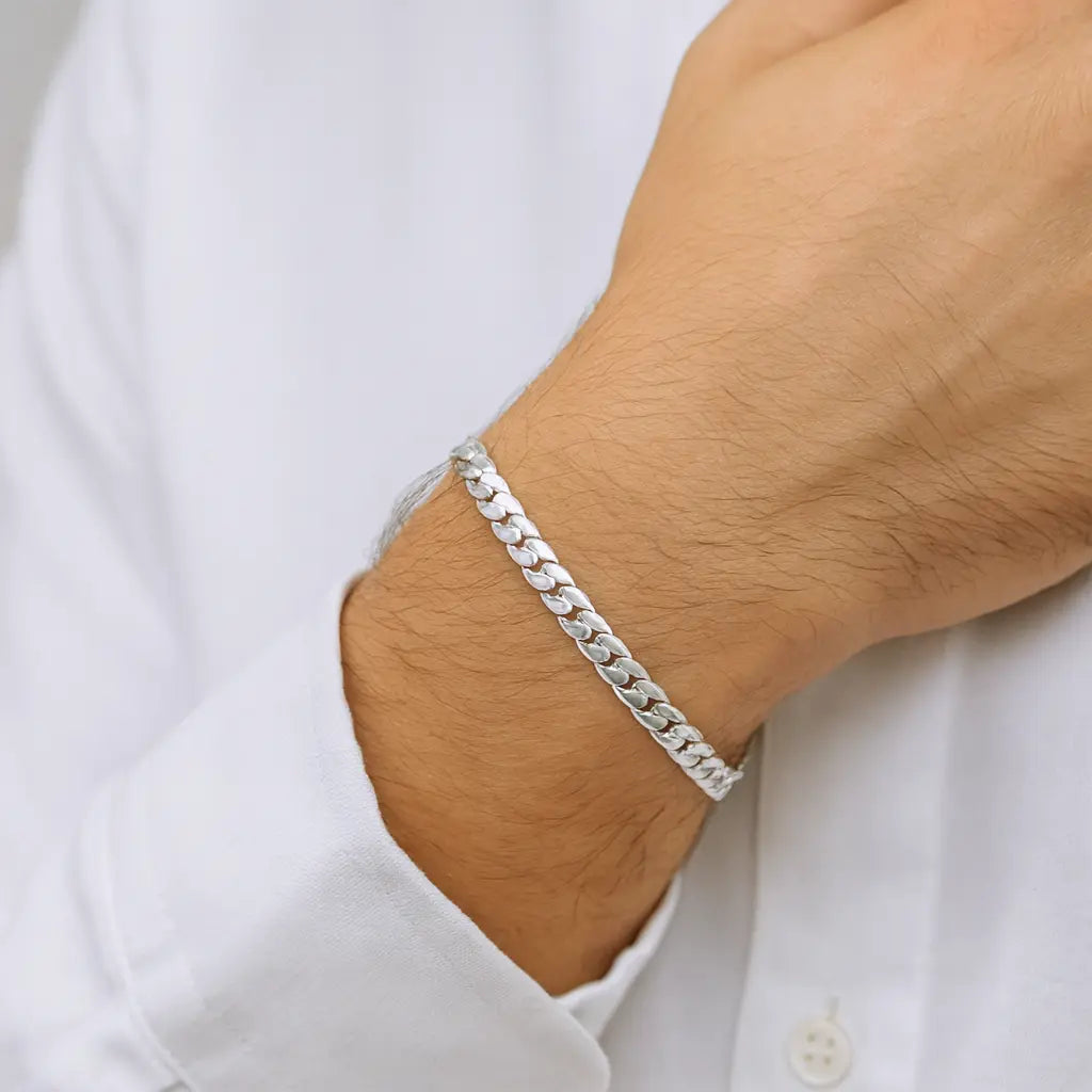 Classic Curb Chain Bracelet Mashha