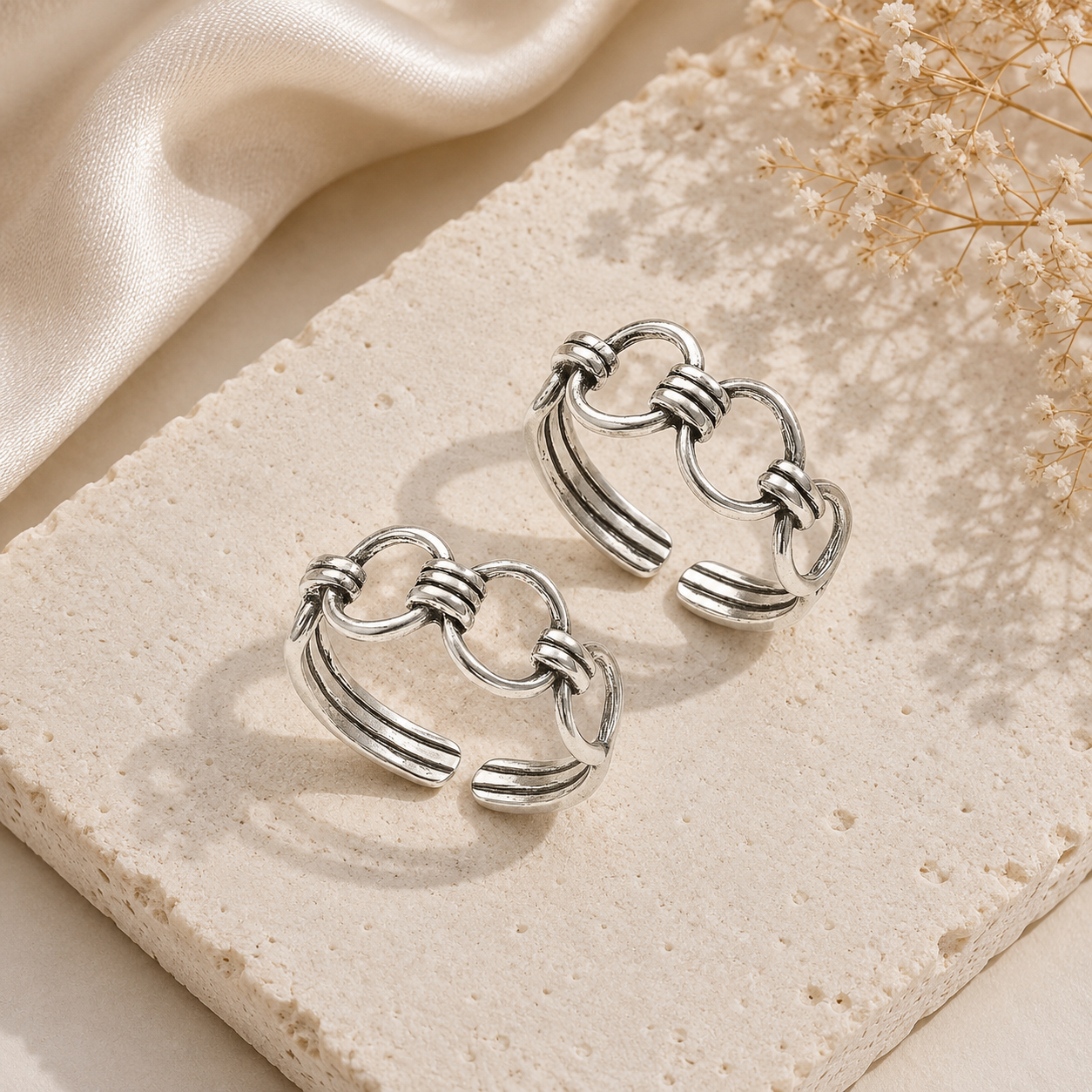 Mashha 925 Silver Linked Elegance Toe Rings (Pair) Mashha