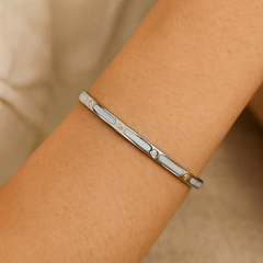 Midnight Luster Bangle