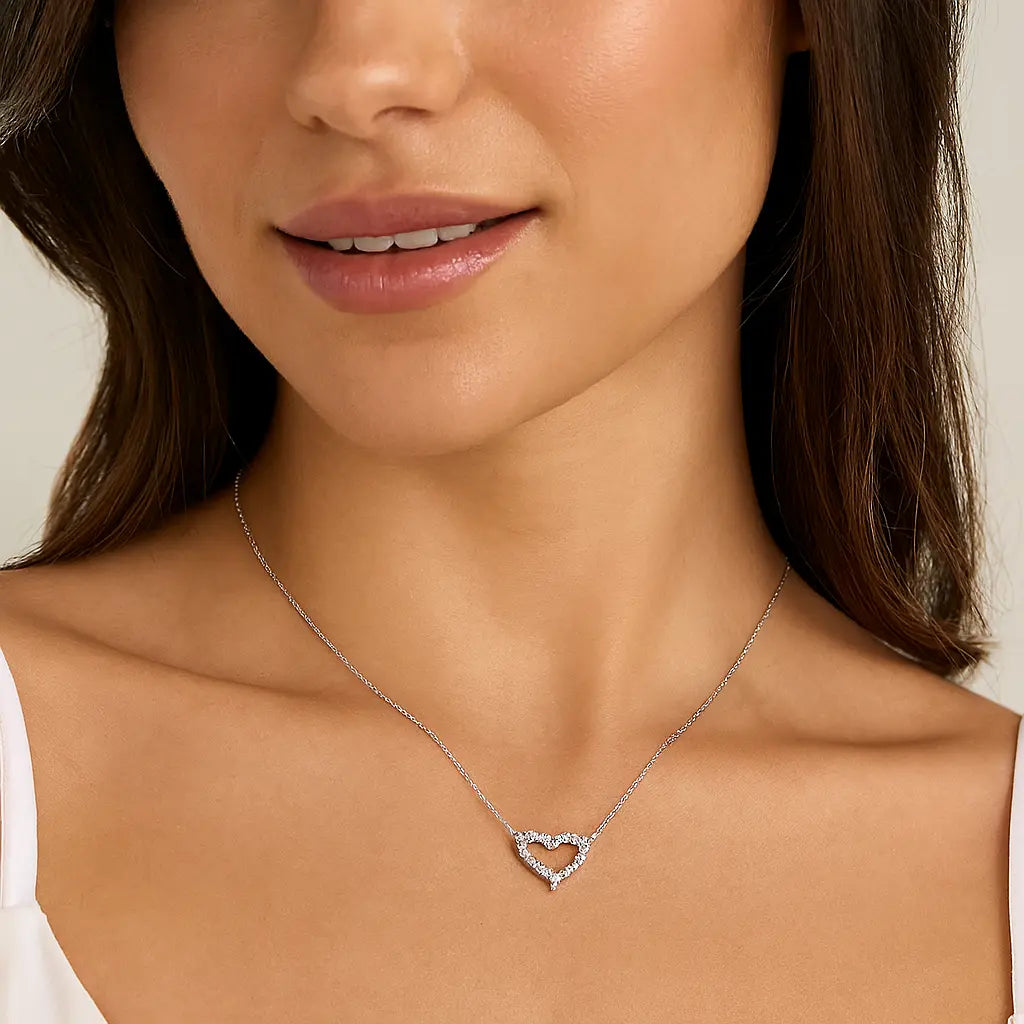 Sparkle Heart Pendant Mashha