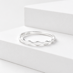 Silver Wave Band Ring Mashha