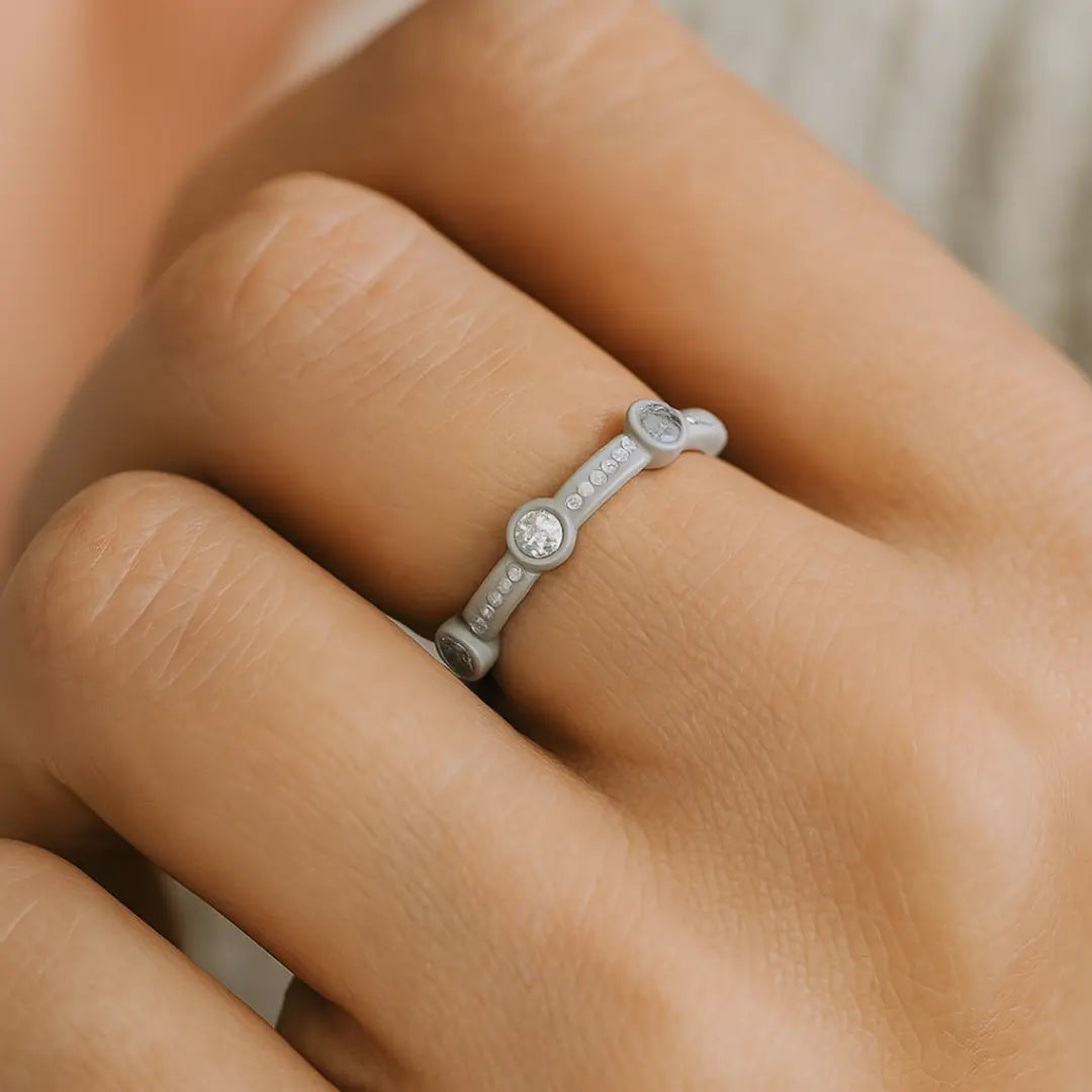 Celeste Dotted Zircon Band Mashha