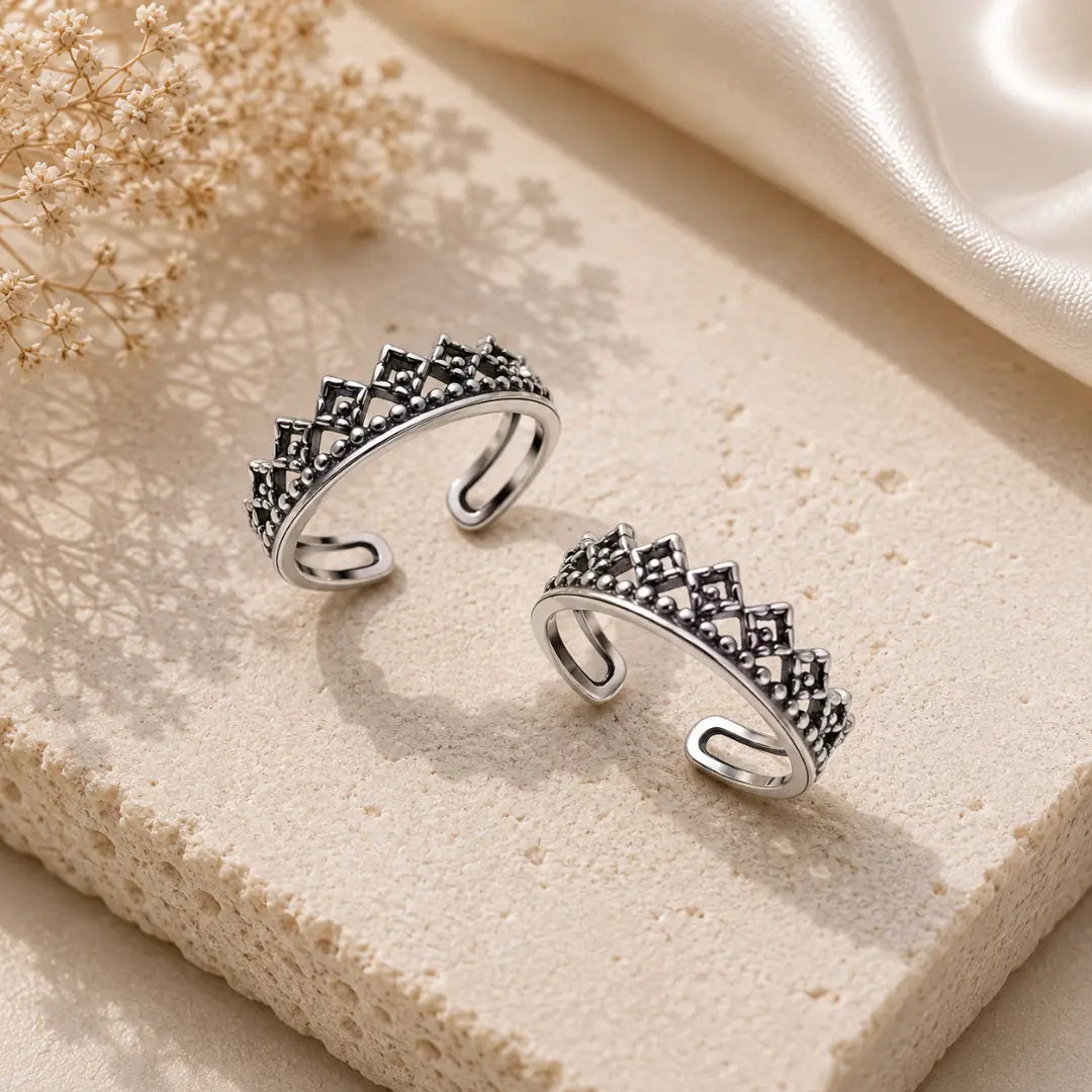 Mashha 925 Silver Oxidised Silver Crown Toe Ring Mashha