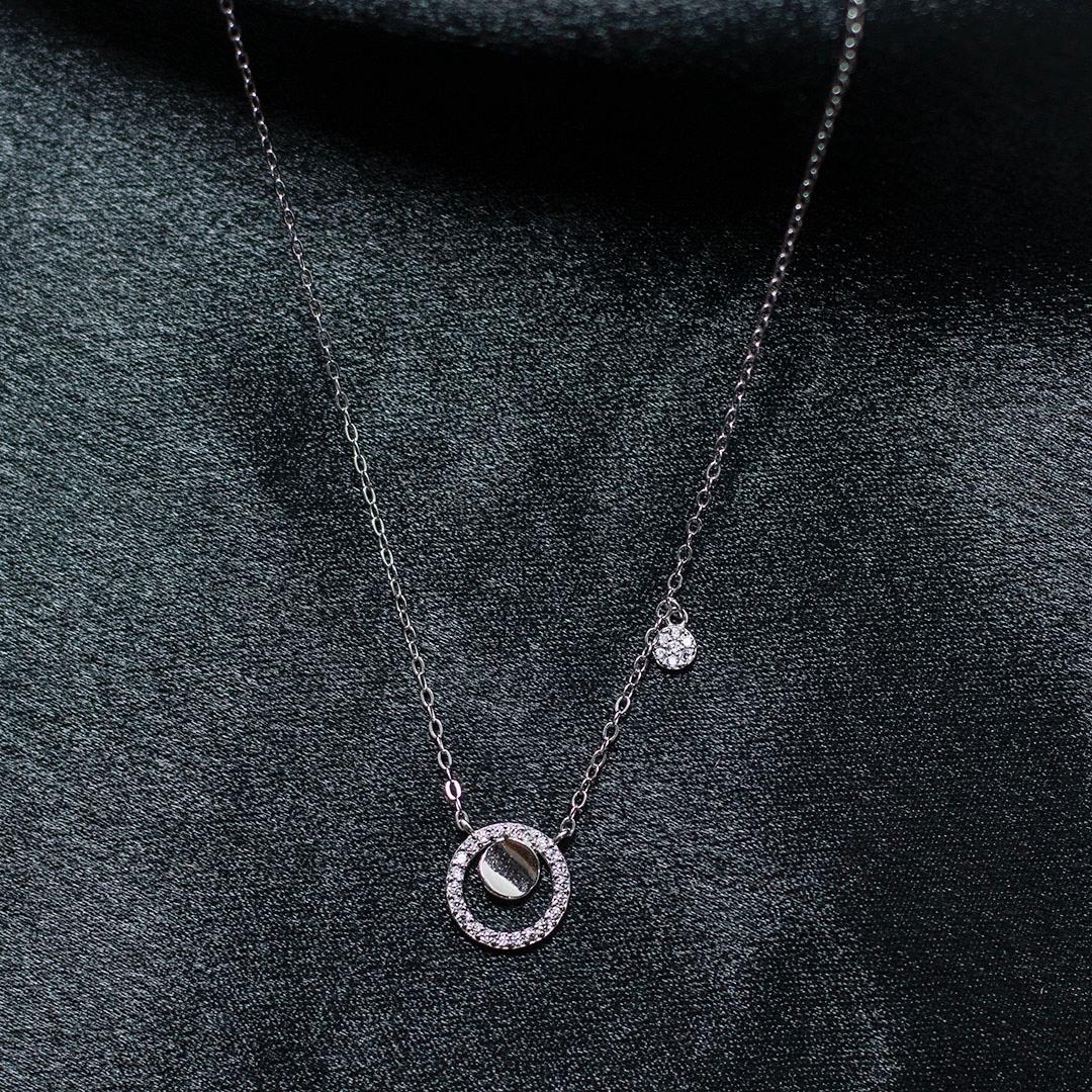 Celestia Halo Pendant Mashha