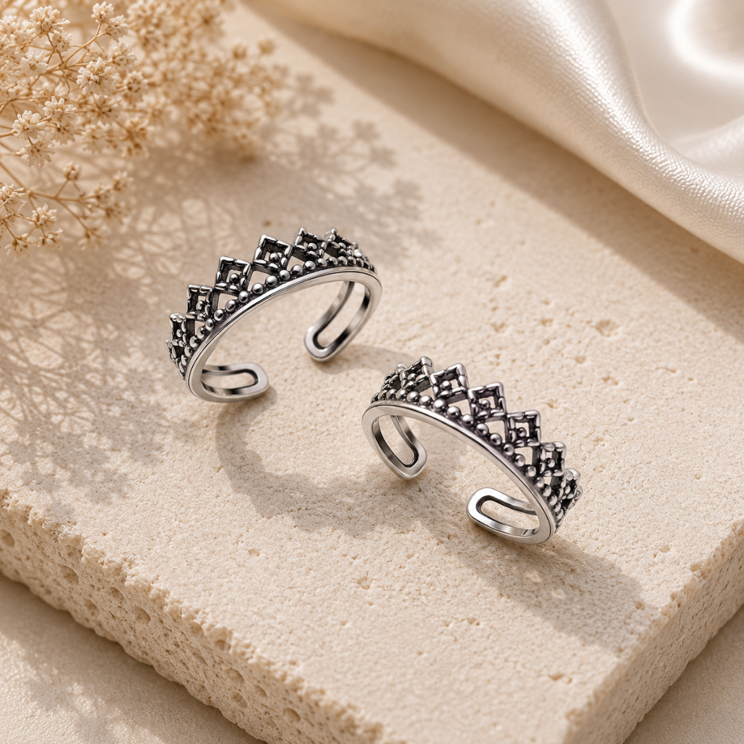 Mashha 925 Silver Oxidised Silver Crown Toe Ring Mashha