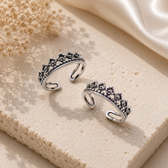 Mashha 925 Silver Oxidised Silver Crown Toe Ring Mashha