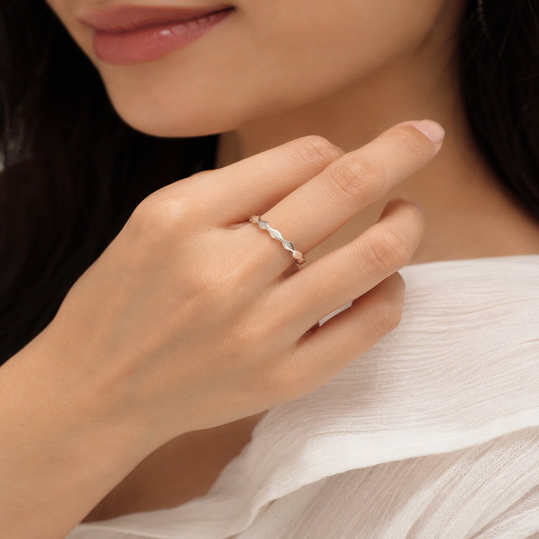 Silver Wave Band Ring Mashha